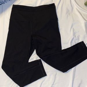Victoria’s Secret Knockout Capri Leggings